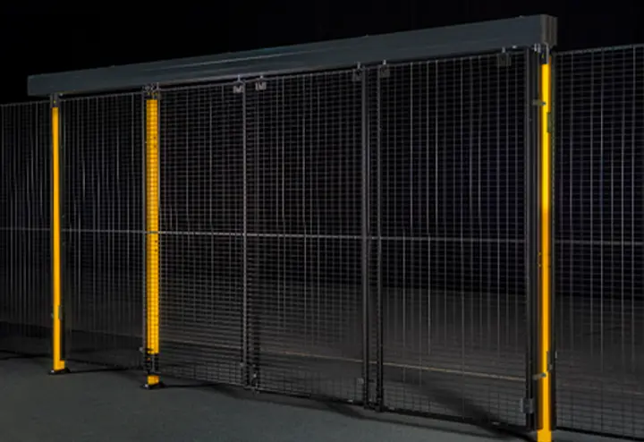 Triple sliding door with 3-step rail – adaptability in case of limited space  Triple sliding door with 3-step rail – adaptability in case of limited space